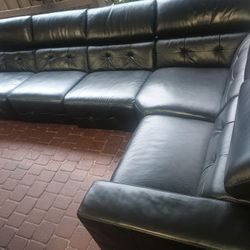 SECTIONAL GENUINE LEATHER RECLINER ELECTRIC BLACK COLOR.. DELIVERY SERVICE AVAILABLE 🚚💥🚚