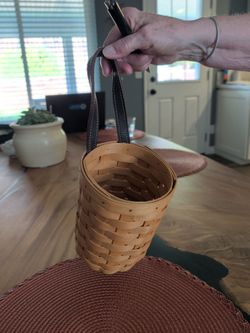 Longaberger round Woven with Leather Handle