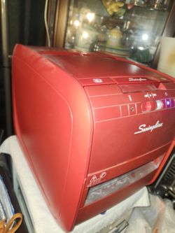 Swing line Paper Shedder Red
