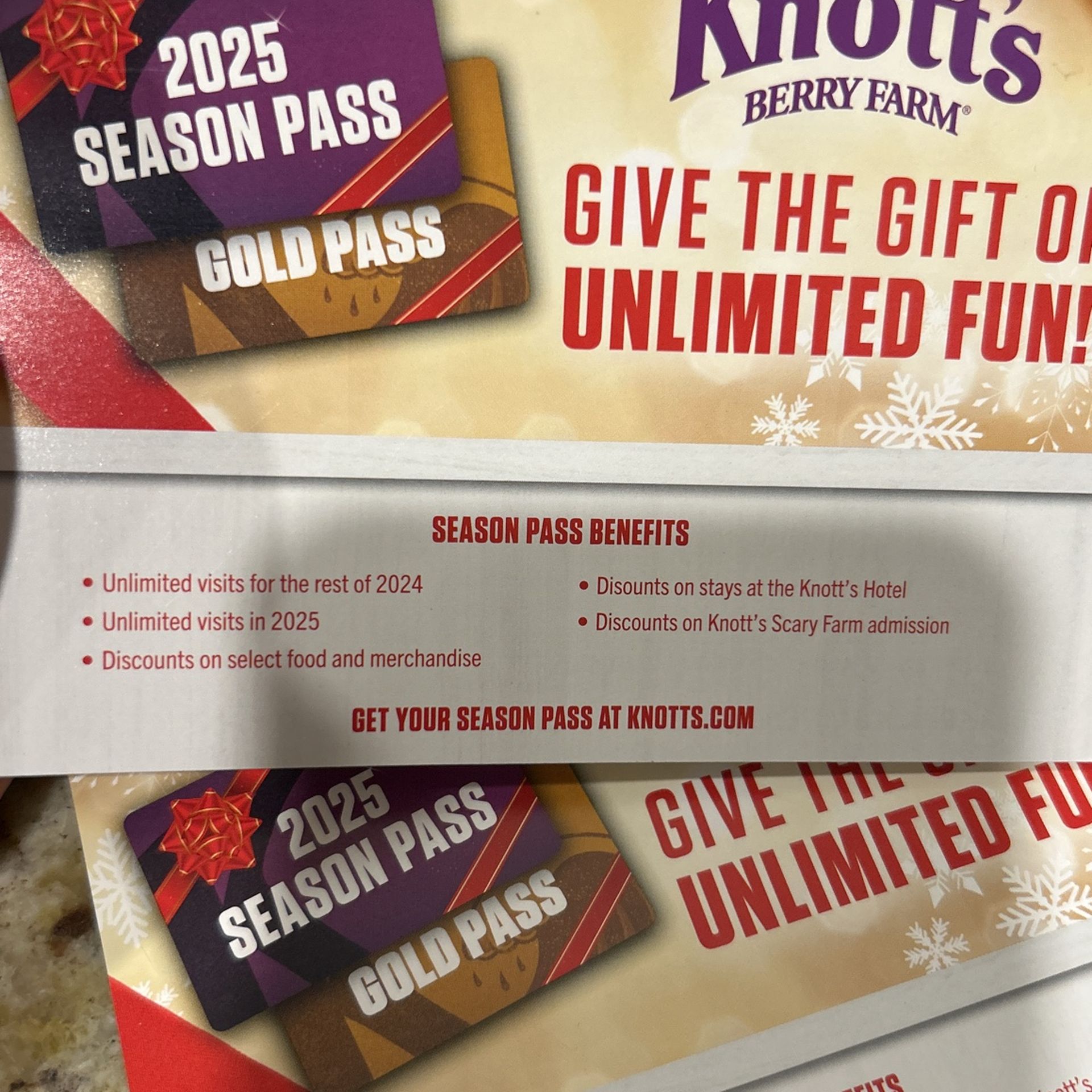 Knotts Berry Farm Tickets