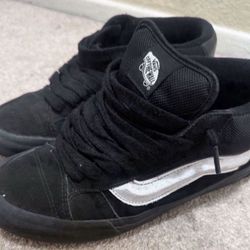 Men Vans size 9
