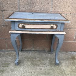 Super Cute Vintage Solid Wood Painted French Provincial Entryway Table: