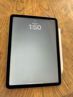 iPad Air 4th Gen 64GB Wi‑Fi + Apple Pencil 2 + Keyboard Cases