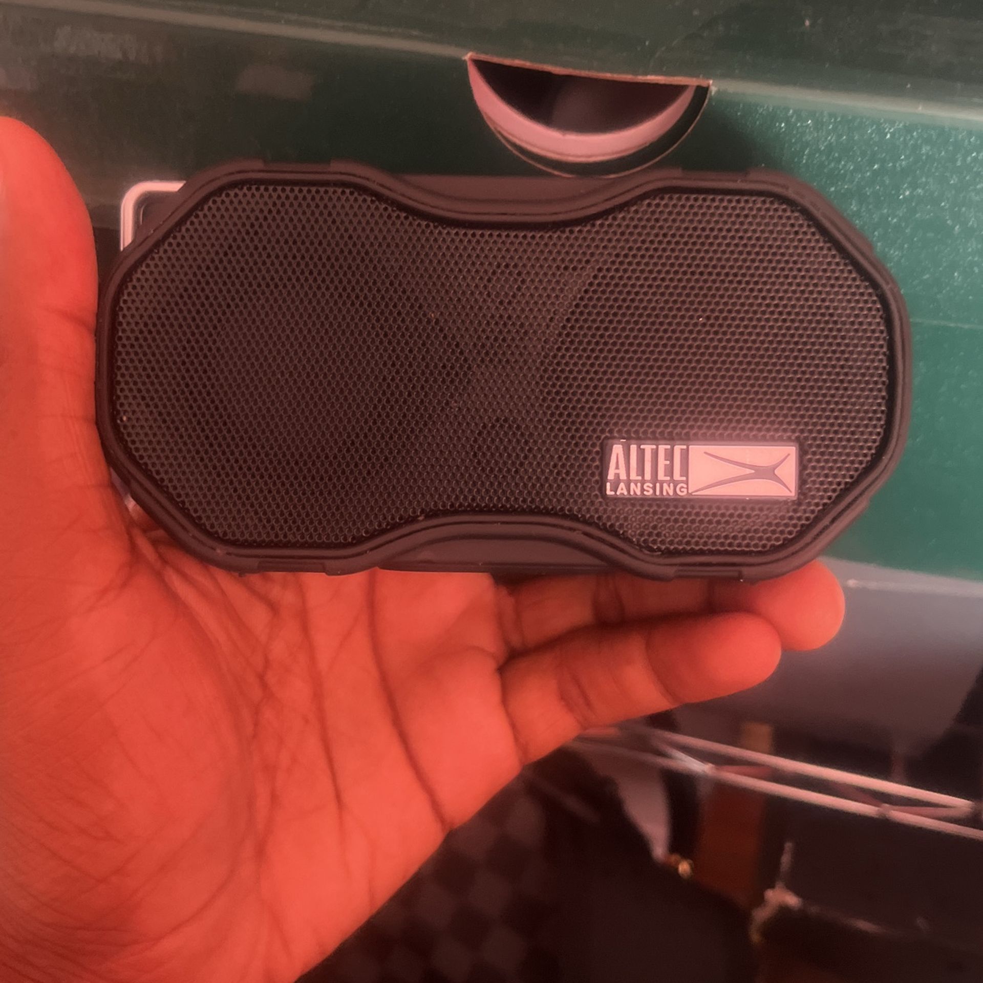 Small Speaker