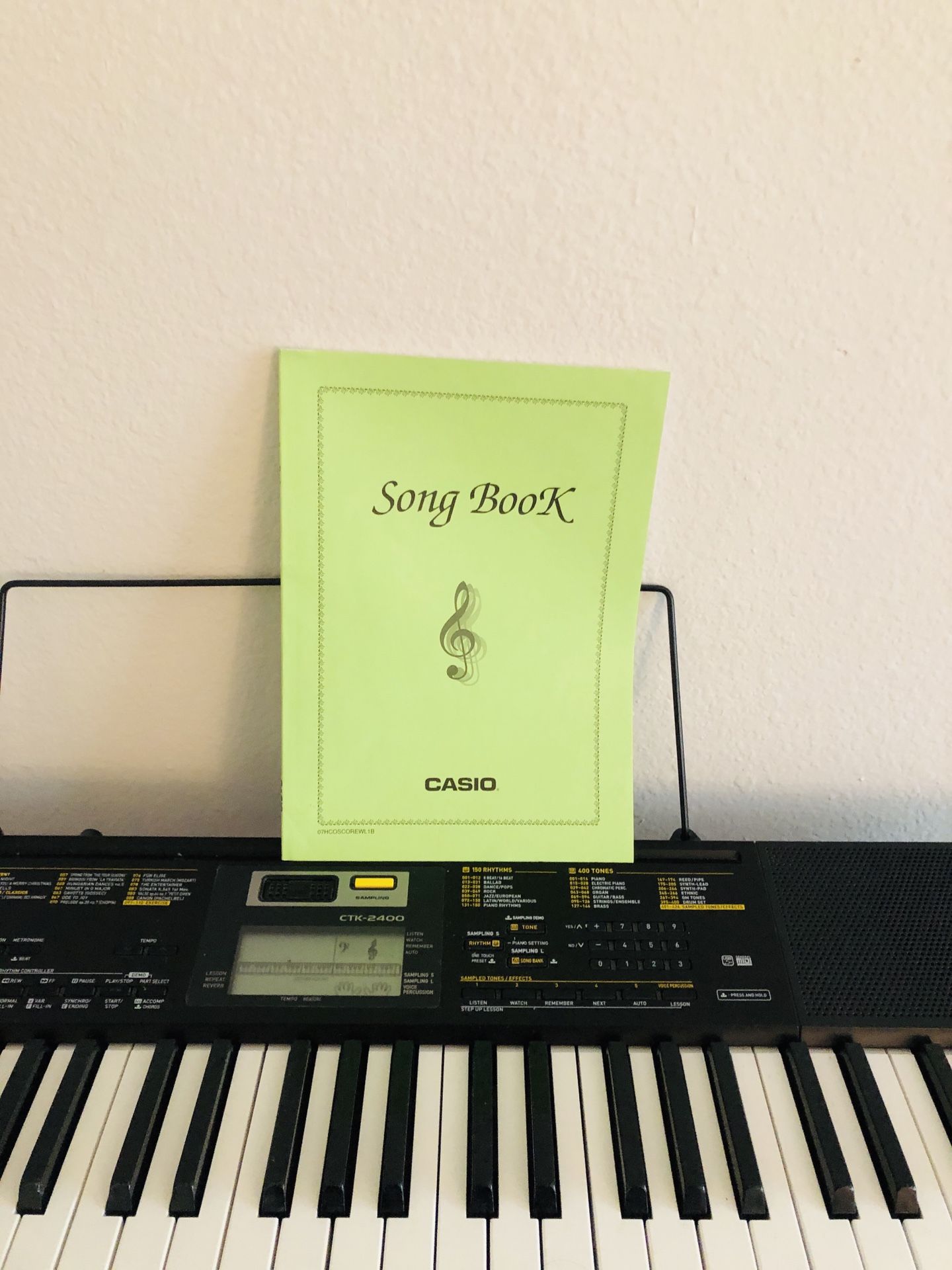 Casio CTK-2400 61-key Portable Keyboard