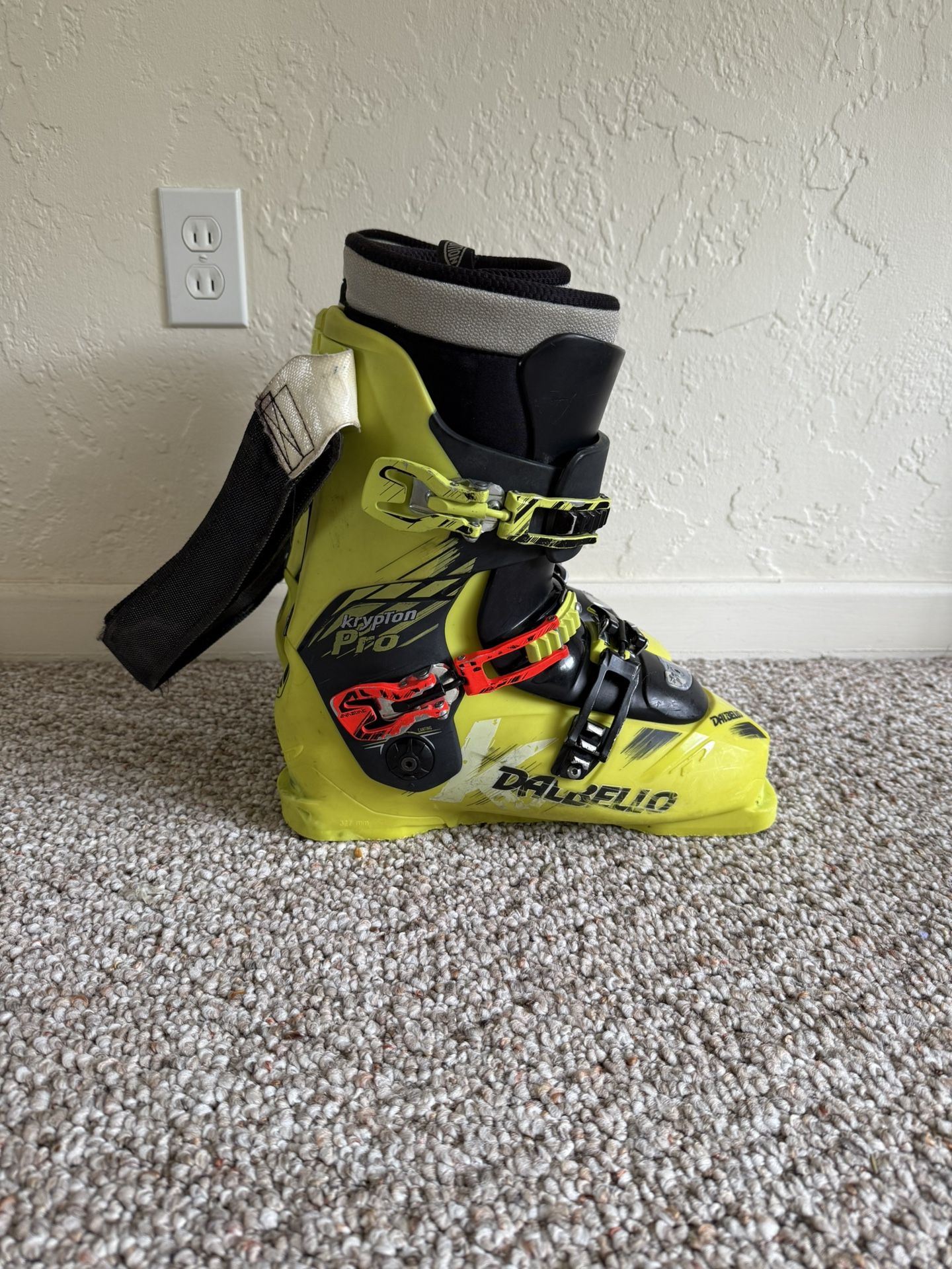 Ski Boots— Dalbello Krypton Pro 130