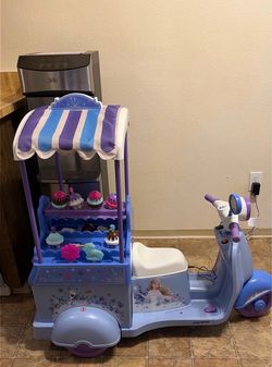 Frozen Ice Cream Truck (electric toy car)