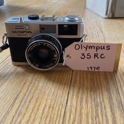 Olympus Film Camera (1970) $150 Bag & Flash Included 