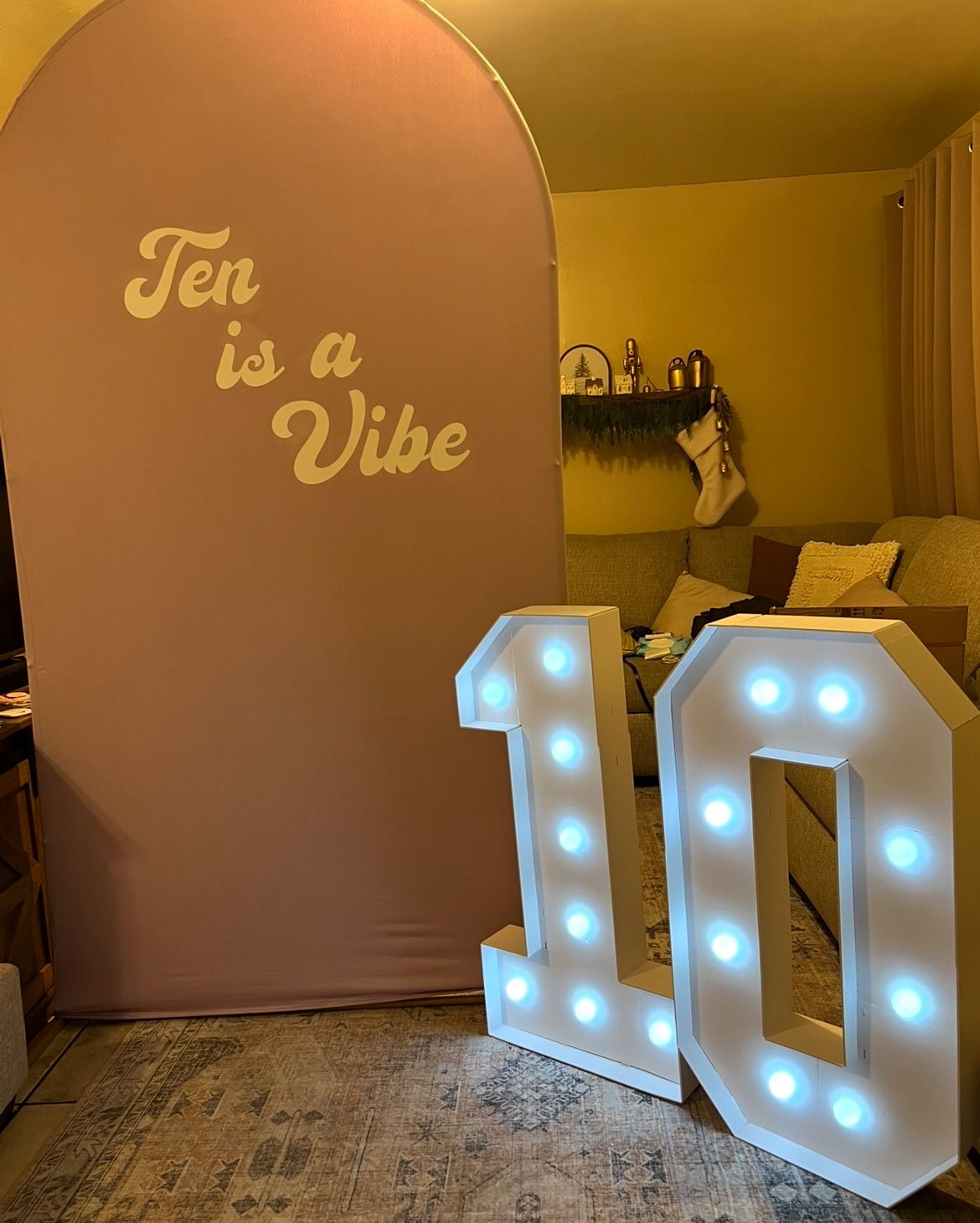 Marquee Number 10 ! 3 Feet Tall With Lights Battery Operated.