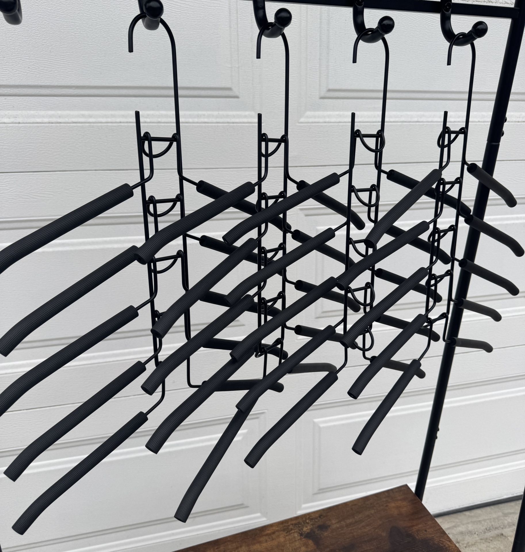 Multi-Tier Metal Hangers – Set of 4