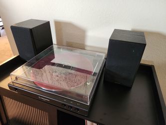 Audio Technica Turntable & Edifer Bluetooth Speakers