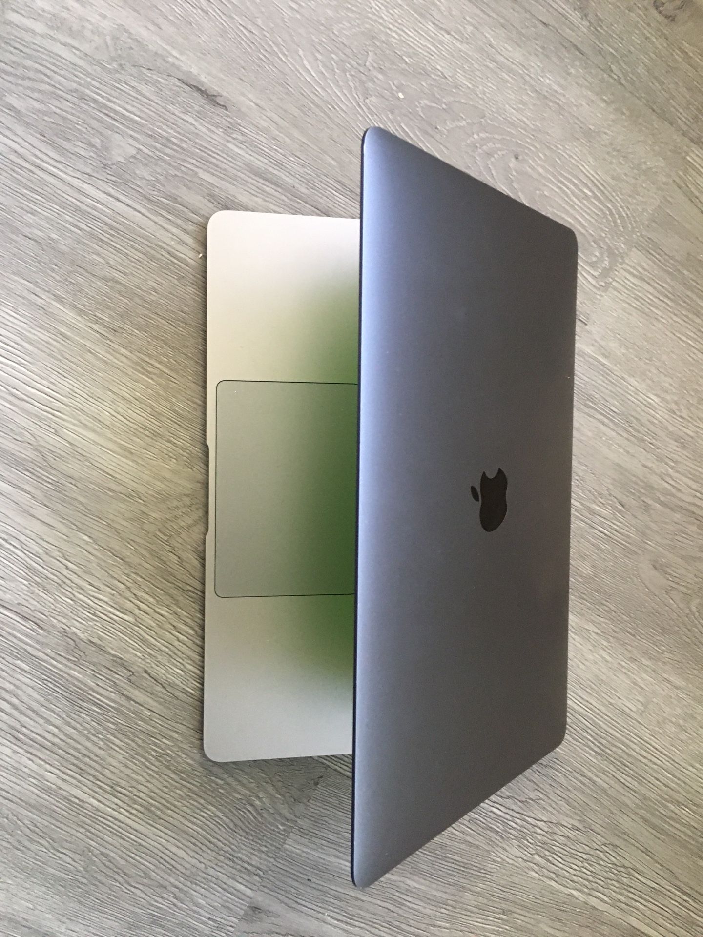 MacBook Air 13” 2020 With 500 Gig Storage 