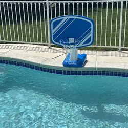 Swimming Pool Basketball Hoop - Like New 25% Off