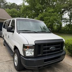 2008 Ford E-350