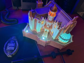 Hallmark Disney Magic Kingdom Haunted Mansion Light-Up Collectible