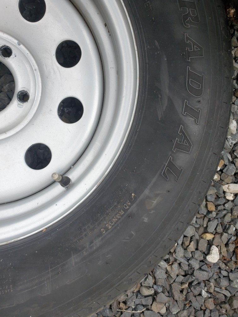 Trailer Wheels and Tires