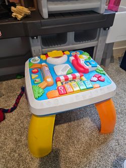 Toy table