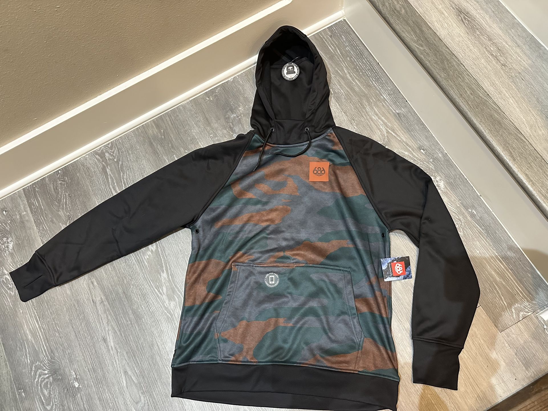 NEW! 686 Bonded Fleece Pullover Hoodie - Women's (size M)