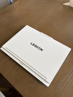 Legion 7i, 275HX, 32gb DDR5, RTX 5070, 1TB