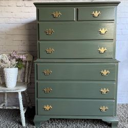 Awesome shabby distressed solid wood dresser