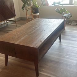 Coffee Table-Great Condition 