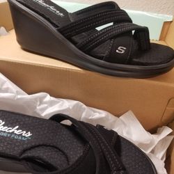 Skechers Black Sandals w/wedge 
