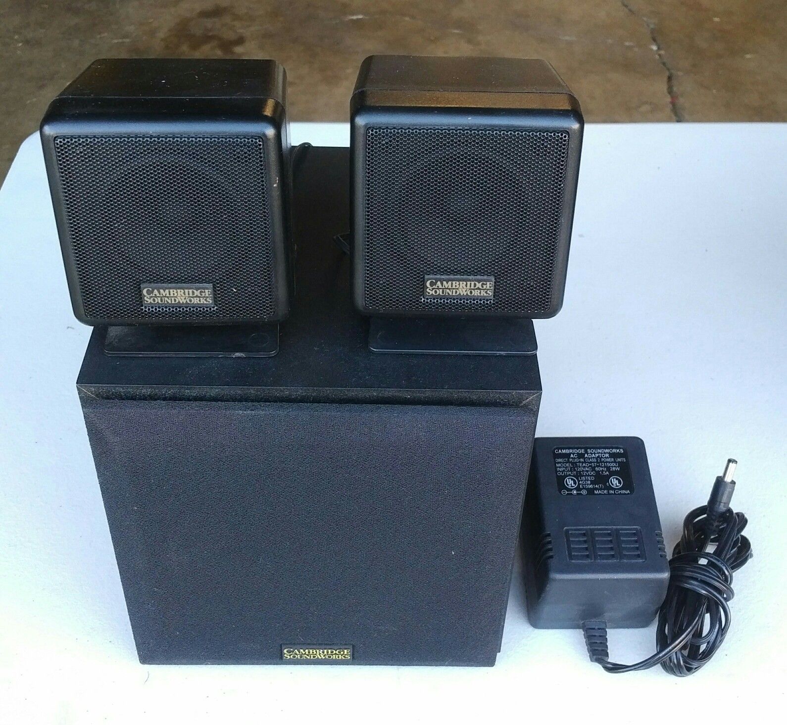 Cambridge Soundworks SW320