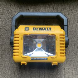 Dewalt 2,000 Lmns Work Shop Led Light 