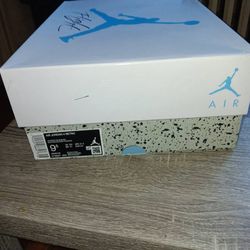 Air Jordan 4s University Blue