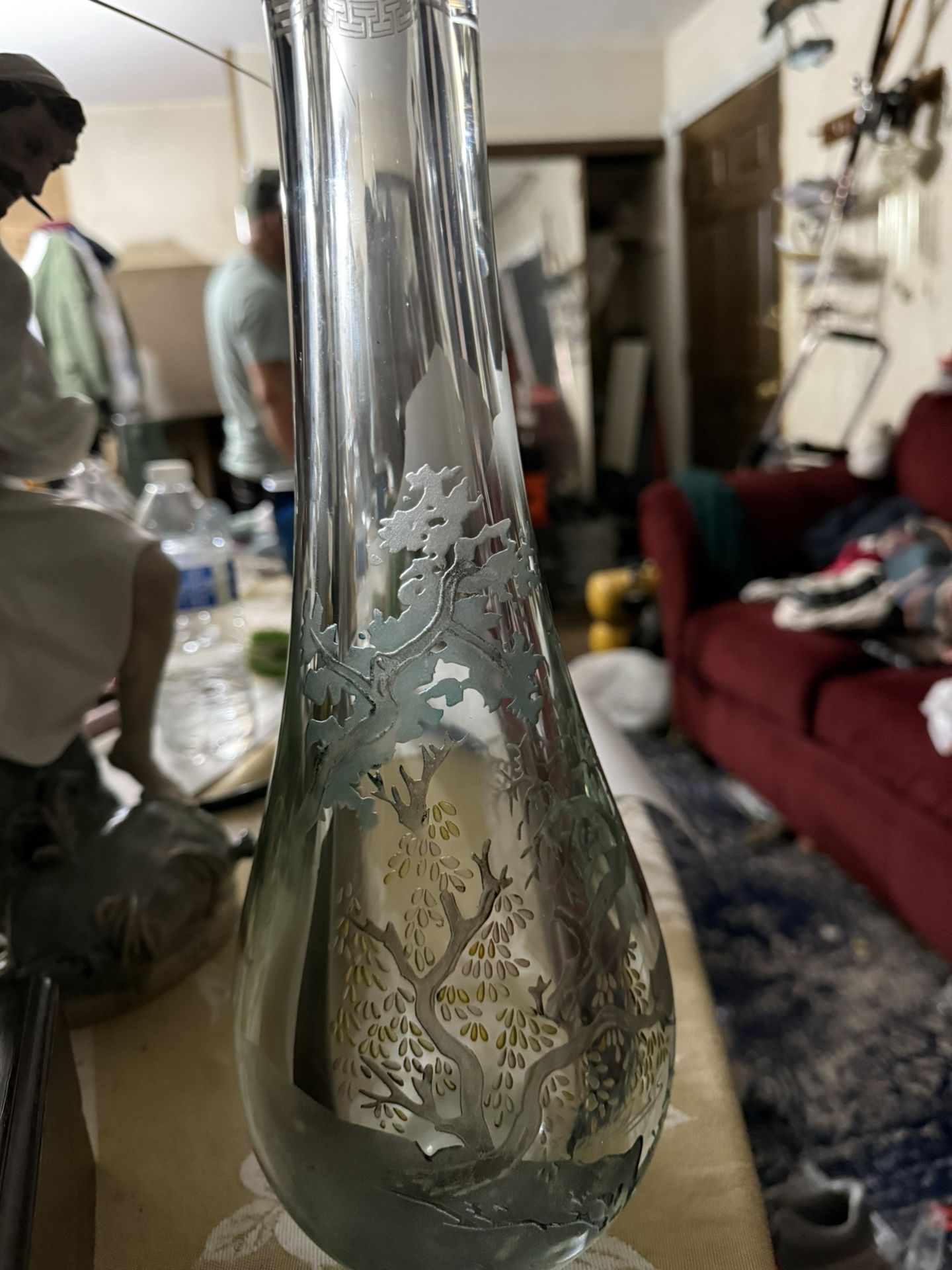 Jarrón Antiguo Chino Cristal The Plomo Trasparente 10 Libras 1920 Con Diseño De Arbo’l Grabado
