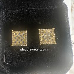 Gold Square (FLAT SCREEN) Moissanites 