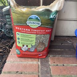 New! 40oz Oxbow Western Timothy Hay for Small Pets
