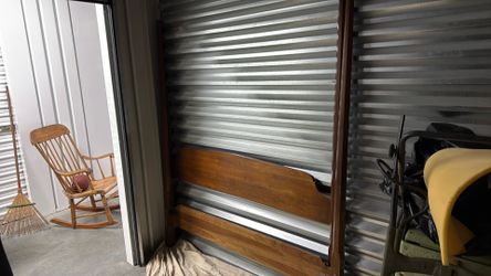 Headboard bed