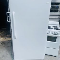 Freezer Frigidaire 