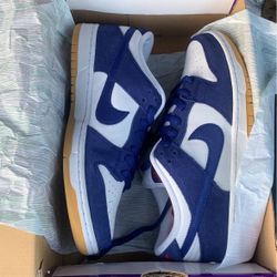 Nike Dodgers Dunks . Size 9.5 