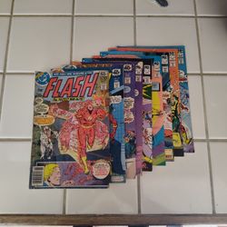 Lot Of 9 1978 And 1979 Flash Comics