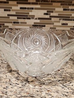 **Gorgeous Crystal Glass Bowl***