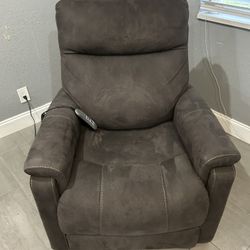 Lift Power Recliner With Remote