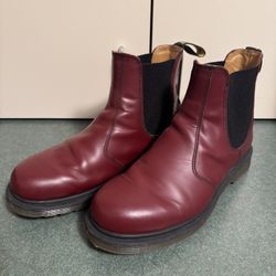 Dr. Martens 2976 Smooth Leather Chelsea Boot Mens 9 Punk Red Grunge Color