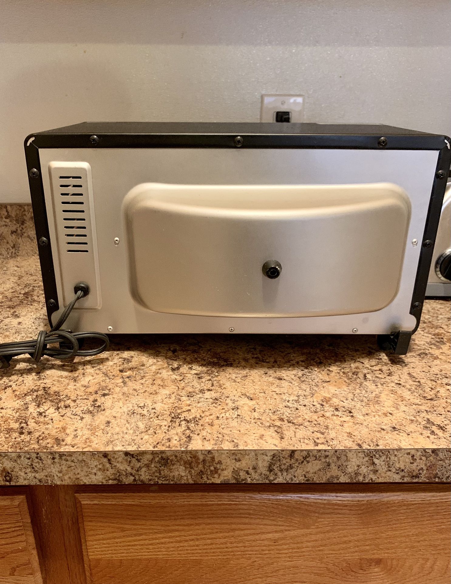 Toshiba Toaster Oven for Sale in Long Beach, CA - OfferUp