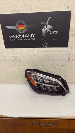 Mercedes Benz. C  class w205 rh headlight Oem