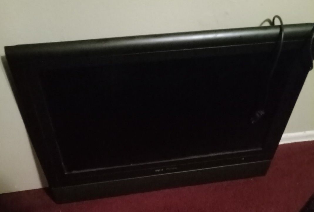 TV 32 Inch