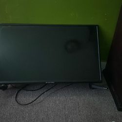 32 Inch Sceptre Flat Screen