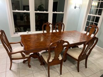 Elegant dining room table 6 chairs