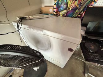 Barley used deep freezer - OBO