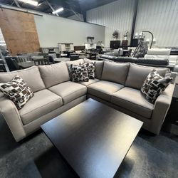 92” x 92” Sectional