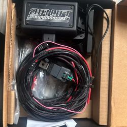 BRAND NEW AIRLIFT V3 