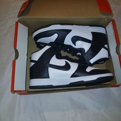 Hurry! Hot DEAL- NIKE MENS DUNK HI RETRO SIZE 9