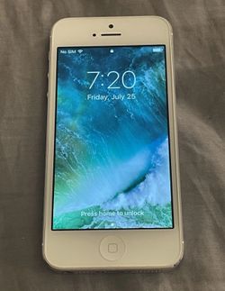 New Condition Apple iPhone 5 16gb Silver Unlocked Gsm +Cdma - New condition