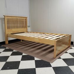 Extra Long Twin size bed frame - can DELIVER almost anywhere for $20 extra - gently used and in very good condition 😍